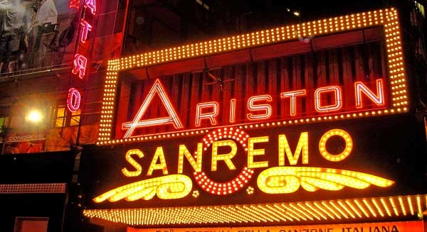 Sanremo, picchi d’ascolto. L’Italia non uscirà mai dai veri problemi