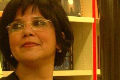 Scrittori. Dal grande magazzino alla letteratura: intervista a Gabriella Vittoria Romano, autrice di “Isole”