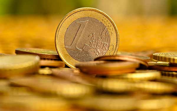 Istat. A dicembre calo consumi. Fuori luogo parlare di fiducia
