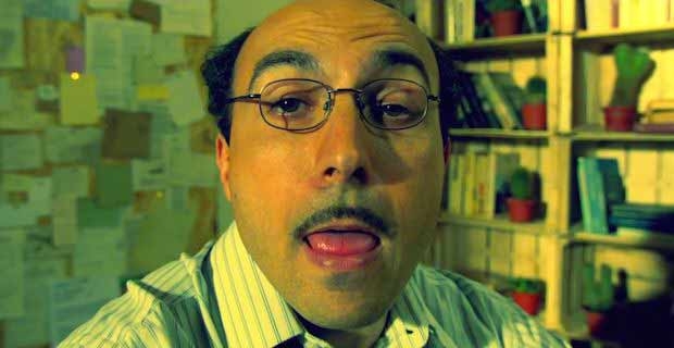 Italiano medio. Un film divertente e cattivo al punto giusto