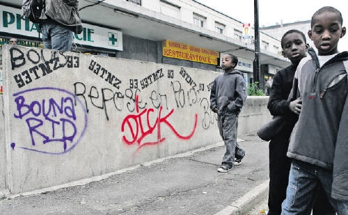 Francia. Parte processo sulla rivolta delle Banlieue. Morirono due adolescenti
