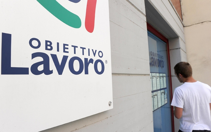 Cala la produzione industriale. Nessun ottimismo