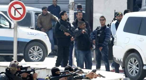 Tunisia. Ennesimo massacro firmato Isis. 22 morti