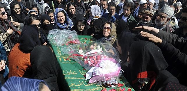 Afghanistan. Donna linciata in piazza, nuove proteste a Kabul