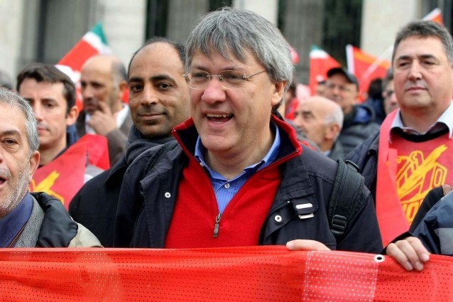 La Fiom in piazza per unire quello che il governo divide
