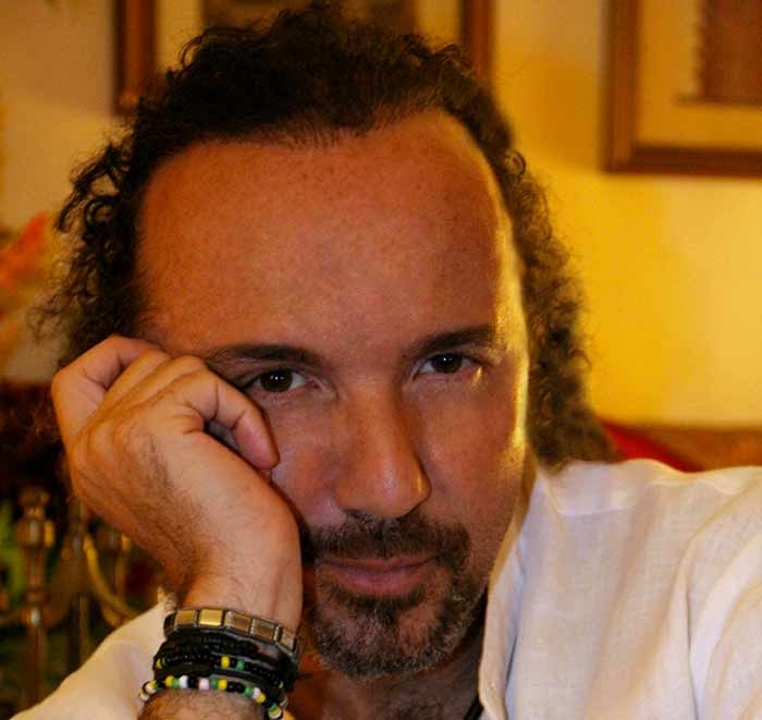 “Un diritto… messo di traverso”. Il teatro-canzone del magistrato Salvatore Cosentino