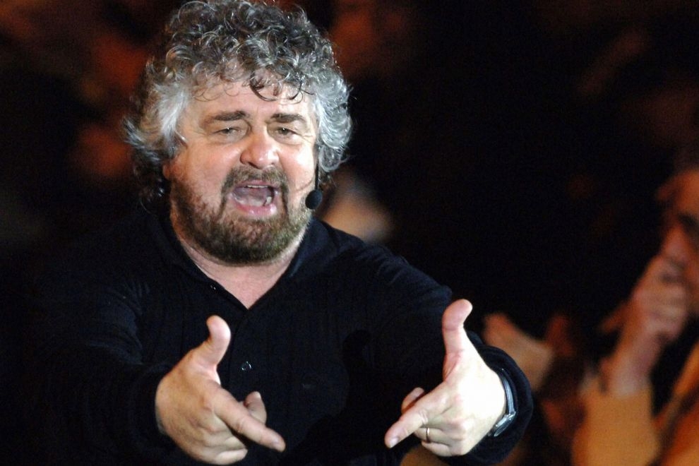 Tangenti. Grillo, Lupi se ne deve andare o gli romperemo i cogl….