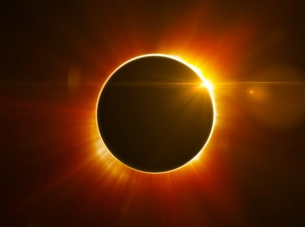Astronomia. Tutti pronti per l’eclissi di sole. LA DIRETTA