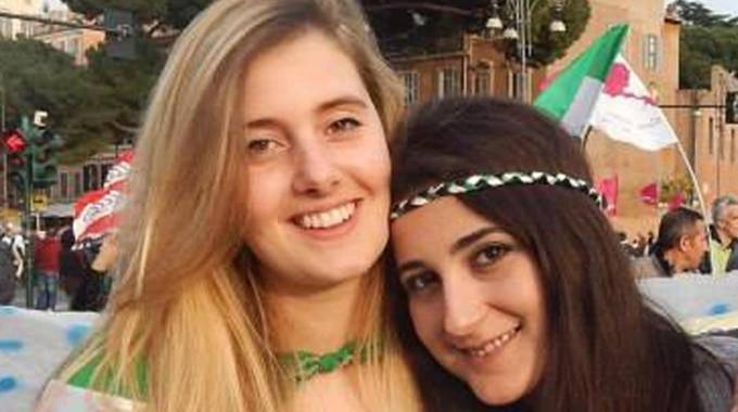Siria. Vanessa e Greta voglionio tornare in Siria. Scoppiano le polemiche