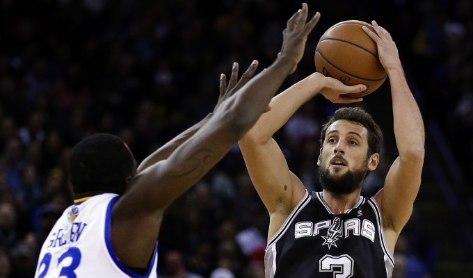 Basket Nba, Bargnani e Belinelli fanno la differenza