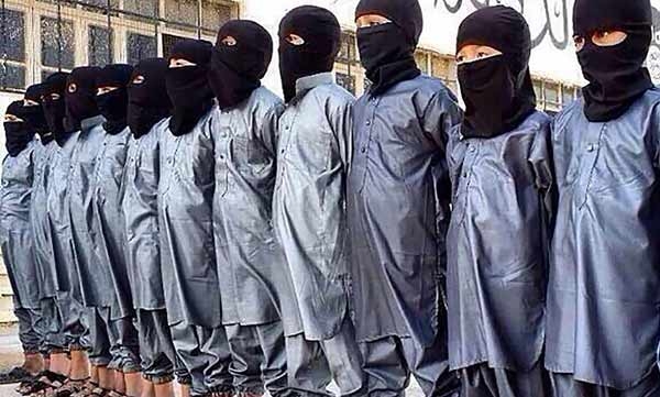 Isis. 9 minori mozzano testa a sciiti in Siria