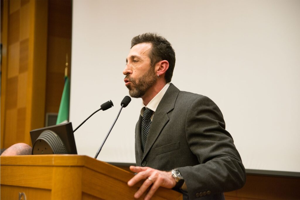 Suicidio Italia sbarca a Palazzo. Obiettivo, abolire Equitalia