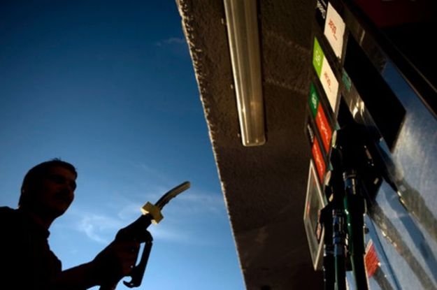 Benzina. Ingiustificati aumenti. Il governo ampli la rete No-Logo