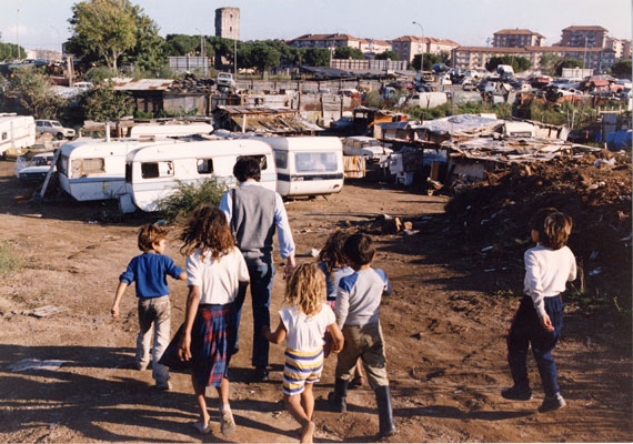 Nomadi. Rapporto, 180 mila in Italia, 40 mila ancora in campi