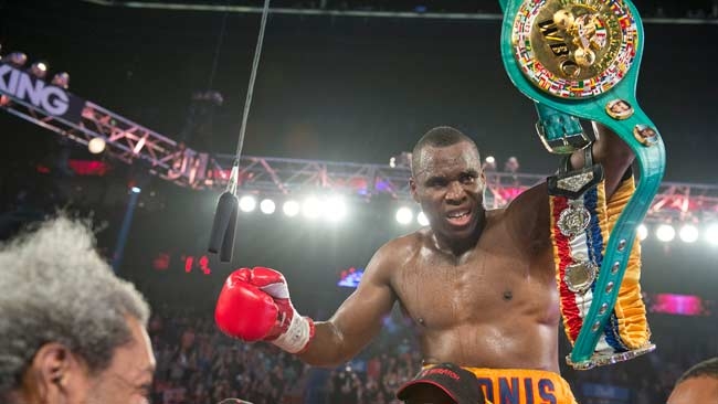 Boxe. Mondiale mediomassimi Wbc, Stevenson conserva titolo