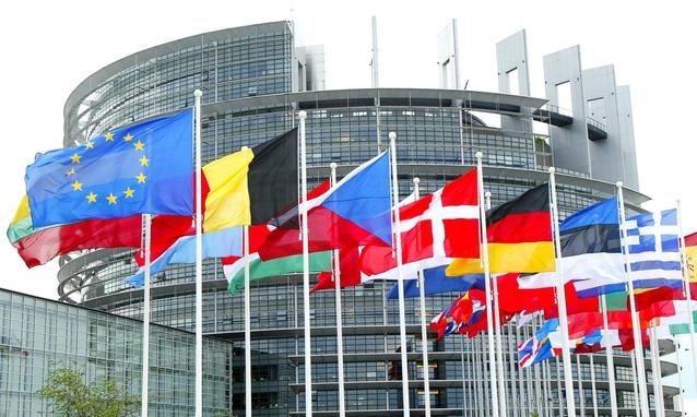 Vertice Ue contro trafficanti, rafforzare Frontex