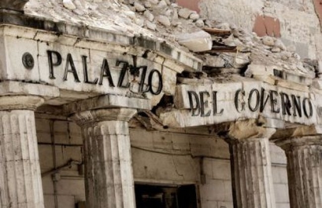 A L’Aquila dopo 6 anni, una vicenda imbarazzante