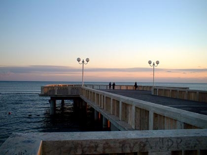 Il 6 giugno “Occupy beach”. Verdi e radicali per liberare il mare a Ostia
