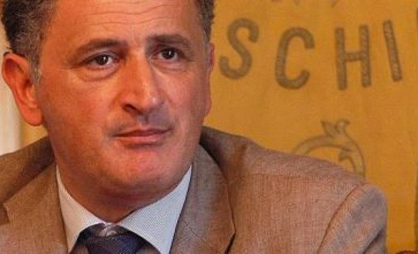 Scandalo Ischia. Ferrandino ai domiciliari, ritirate le dimissioni da sindaco