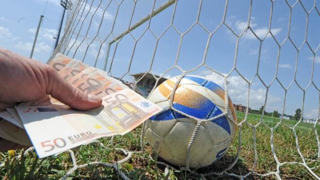 Calcioscommesse. 50 fermi per frode sportiva