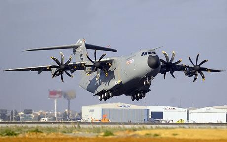 Spagna. Si schianta aereo militare, morti i 10 membri equipaggio