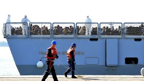 Migranti. Ue approva agenda, divisione sulle quote obbligatorie