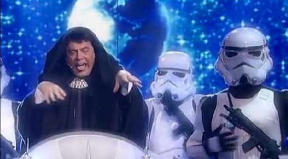 Crozza Renzi, le balle spaziali del premier. IL VIDEO