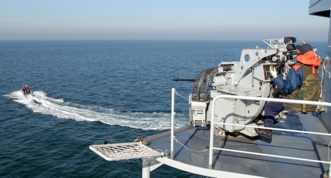 Lampedusa, un avamposto di guerra nel Mediterraneo