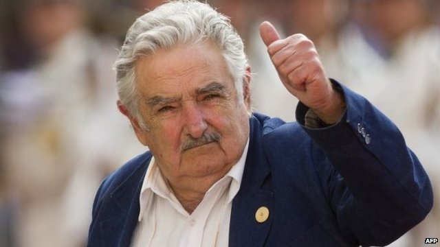 Ex presidente Mujica incontrerà Papa e presenterà libro