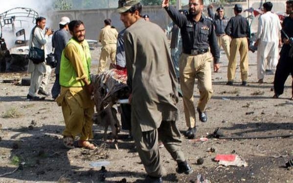 Arabia saudita. Autobomba davanti a moschea sciita, 4 morti