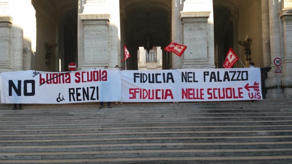 Scuola. Contro la fiducia, blitz nei luoghi simbolo della capitale