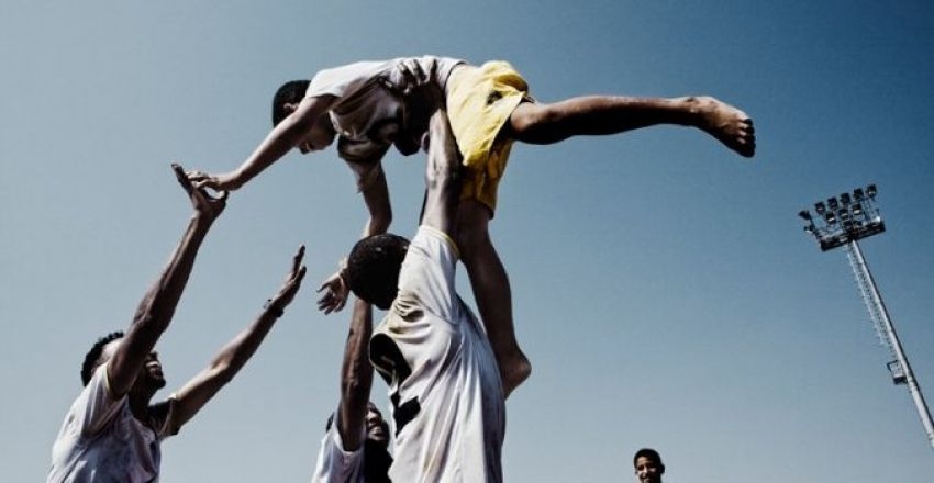 Parigi: migranti non passano, se ne occupi l’Italia