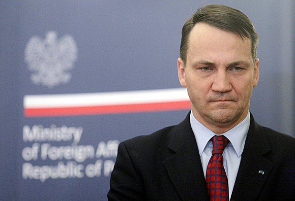 Polonia. Pubblicati documenti segreti, si dimettono presidente e 3 ministri