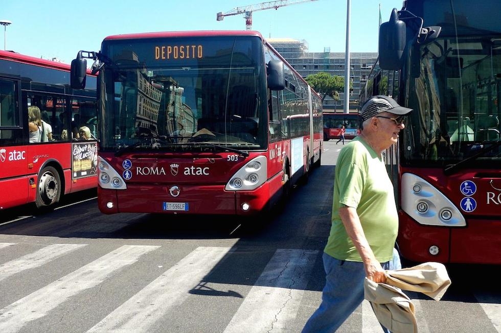 Venerdì nero per i trasporti. Scatta lo sciopero  di 24 ore