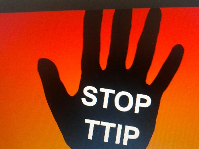 TTIP, si votano emendamenti. Europarlamentari inondati di tweet
