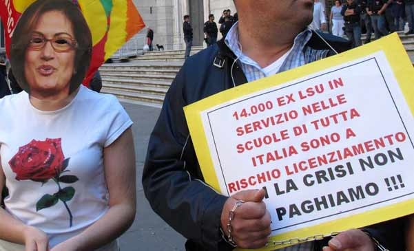 Appalti pulizie scuole. Oggi asl Miur presidio unitario