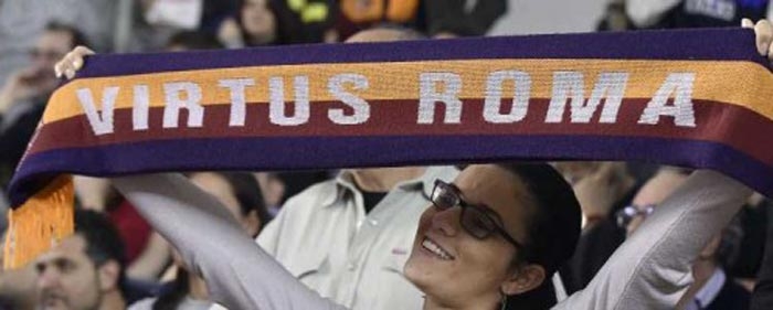 Basket. Tifosi manifestano al Campidoglio: salviamo la Virtus