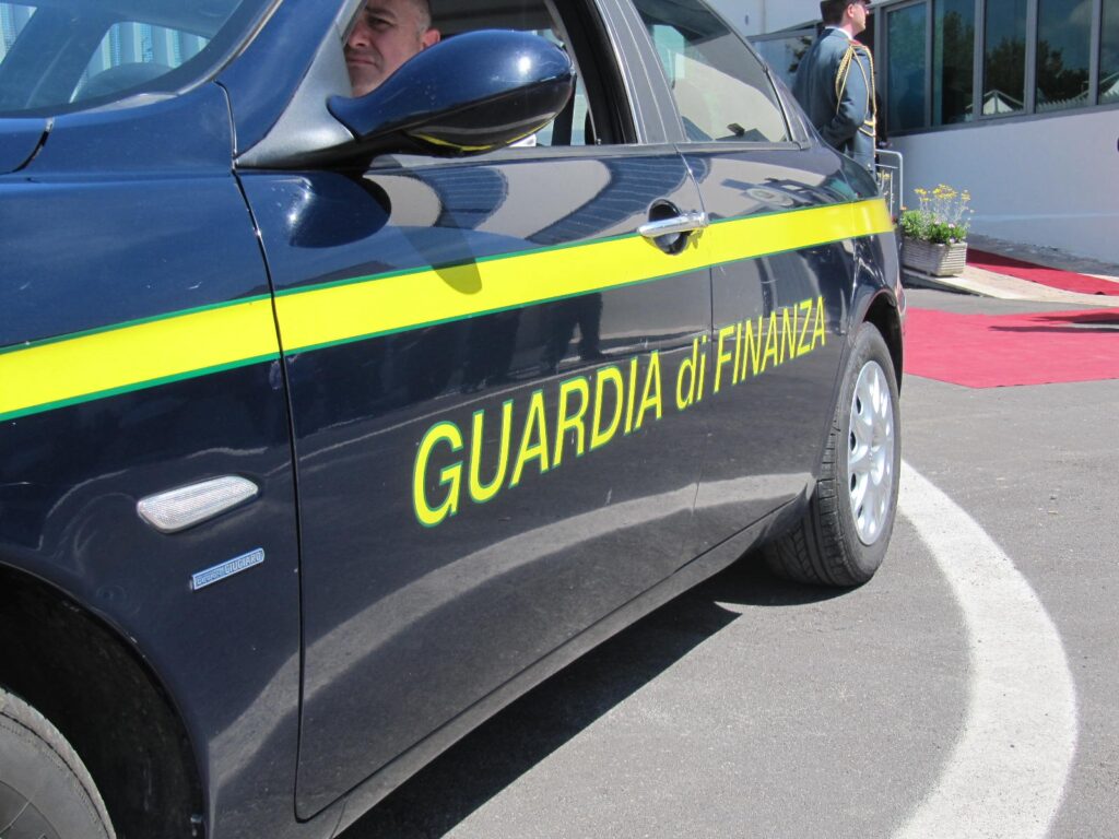 Fisco: 56 mln false fatture, Gdf Ancona sequestra 20 mln beni