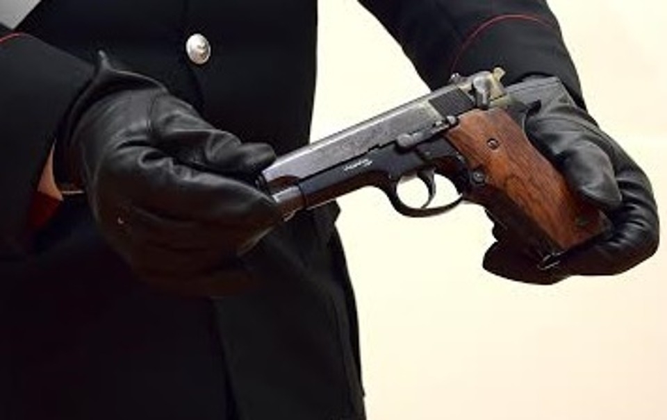 Camorra: sui tetti nel centro di Napoli un poligono di tiro per “baby boss”