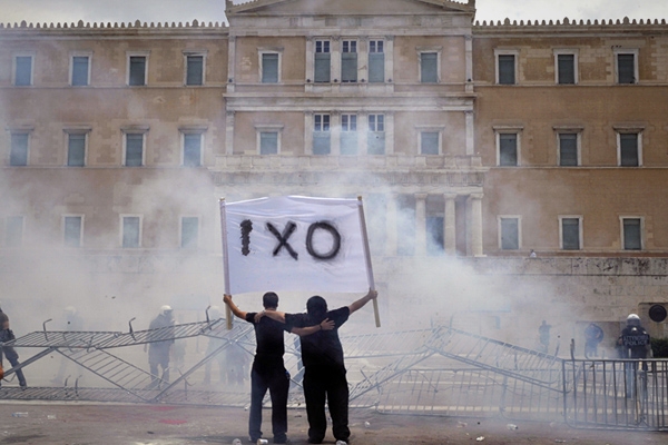 Grecia. Rimpasto governo, Schaeuble per Grexit. Non cambia nulla