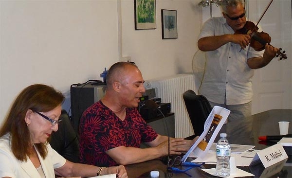 Genova, Casa America: successo per la performance di Roberto Malini