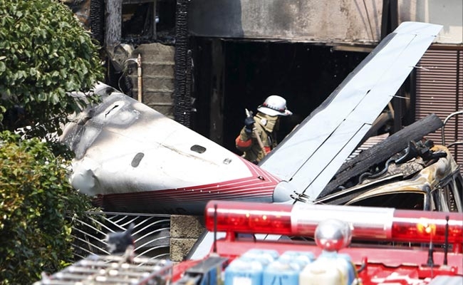 Giappone: piccolo aereo cade vicino Tokyo, 3 morti