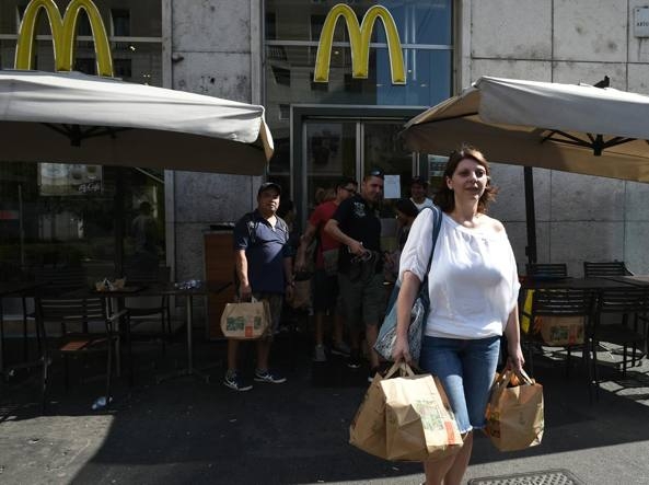 Chiusura McDonald San Babila. Licenziati 4 dipendenti