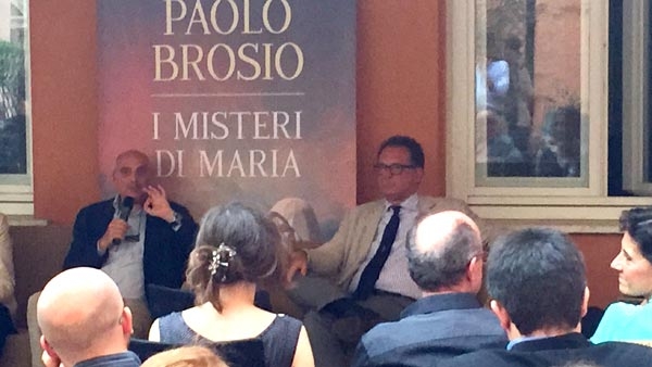 “I misteri di Maria”,  il libro di Paolo Brosio anima il dibattito