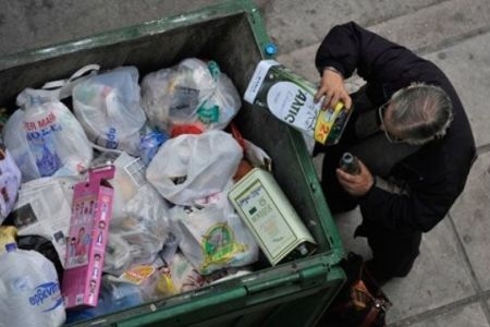 Grecia. 4 greci su 10 sono poveri