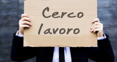 Sale la disoccupazione, record negativo per i giovani