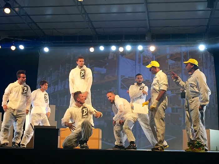 Teatro Villa Pamphili. “Scotch im-ballati vivi”: le invenzioni del mimo e della break dance. Recensione