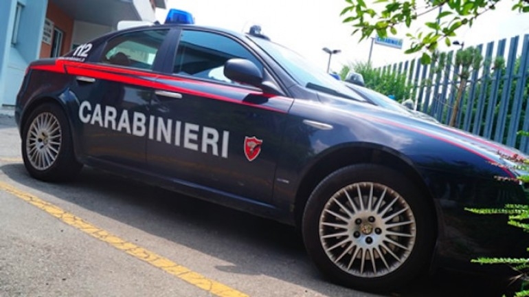 Punizioni e percosse ad alunni scuola infanzia: maestra sospesa