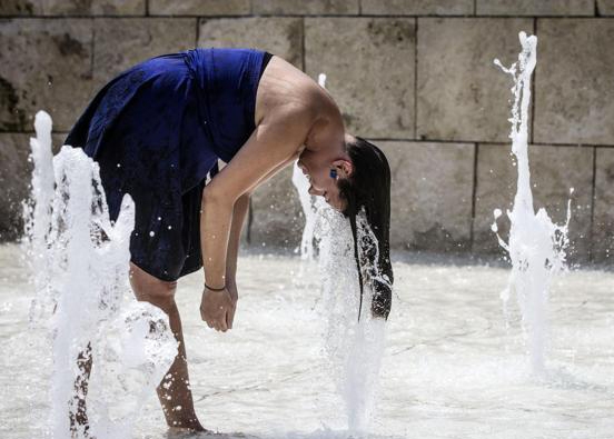 Caldo. A Milano il record, frutta gratis a Expo