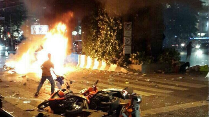 Attentato Bangkok, 21 morti. Identificato sospetto
